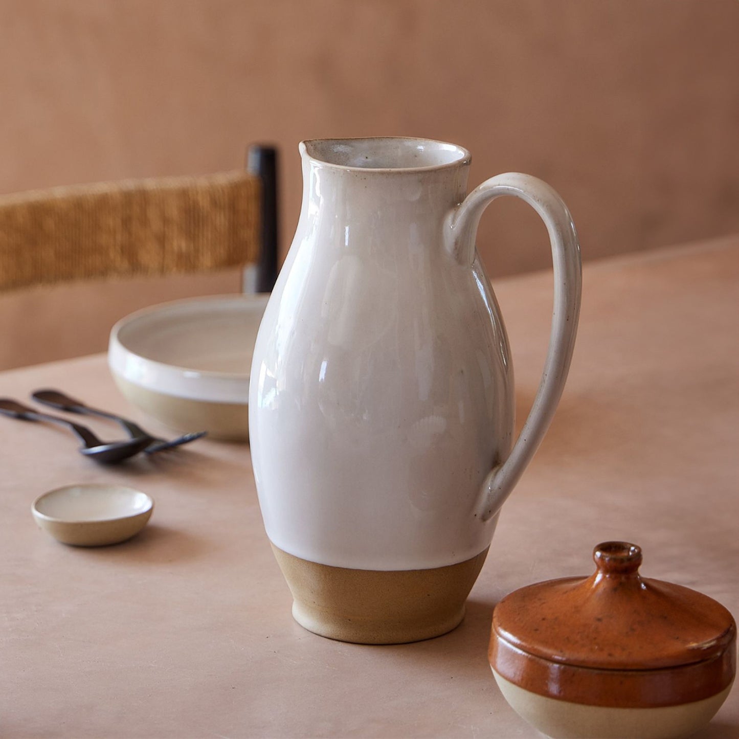 Marrakesh Costa Nova Pitcher Sable Blanc