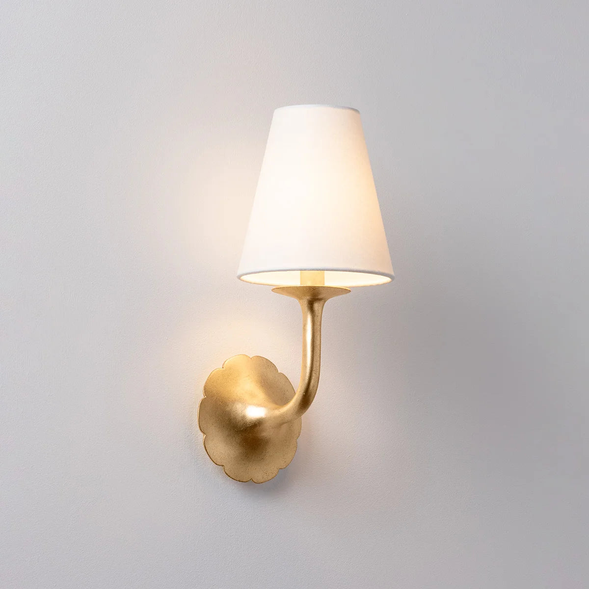 Hannah Bloom Wall Sconce Gold