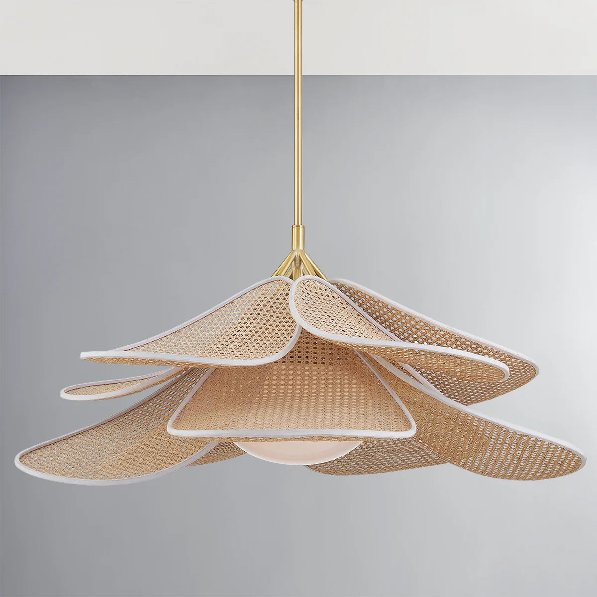 Magnolia Rattan Pendant Large