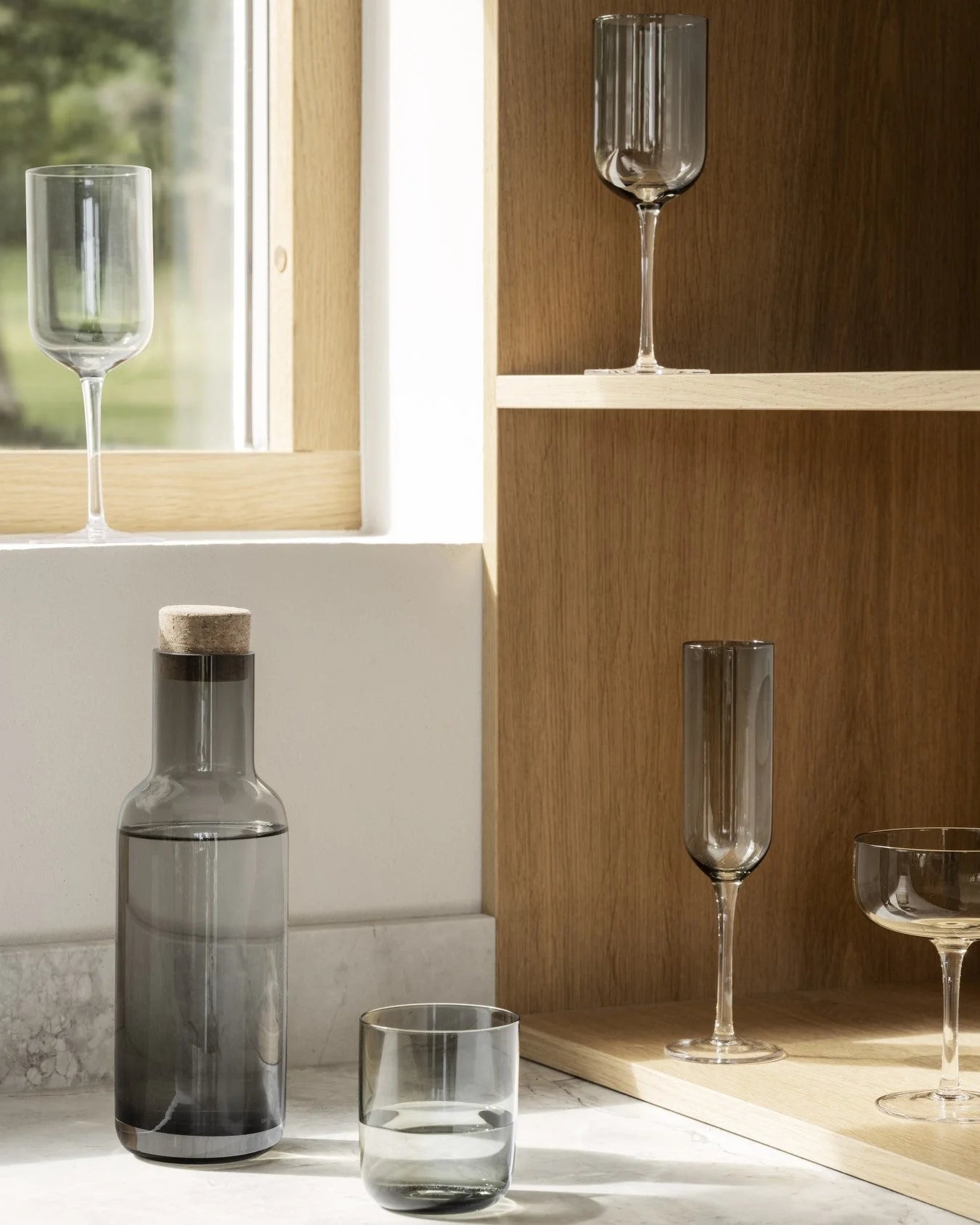 FUUMI Smoke Colored Water Carafe With Cork Lid