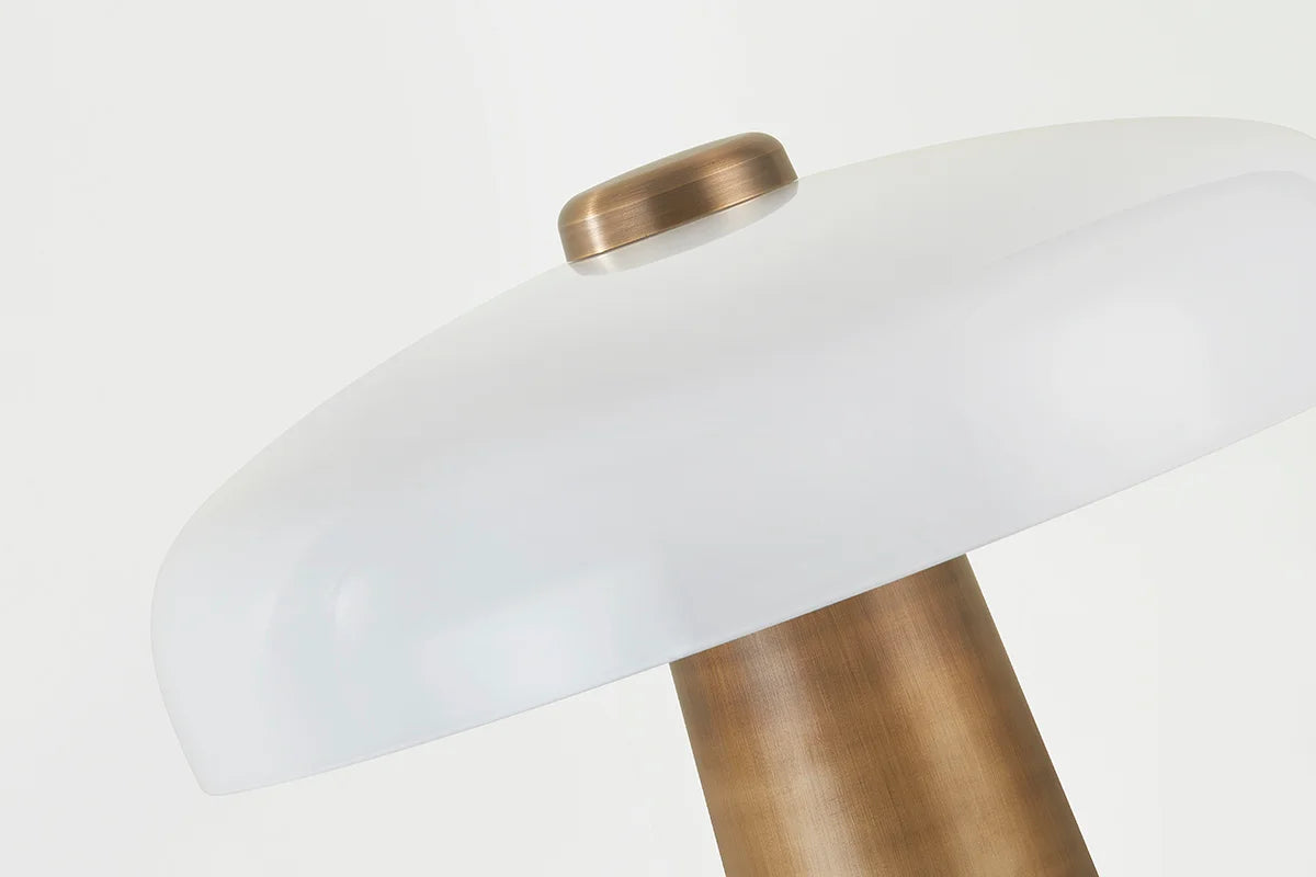 Sweet Top Brass Cylinder Table Lamp